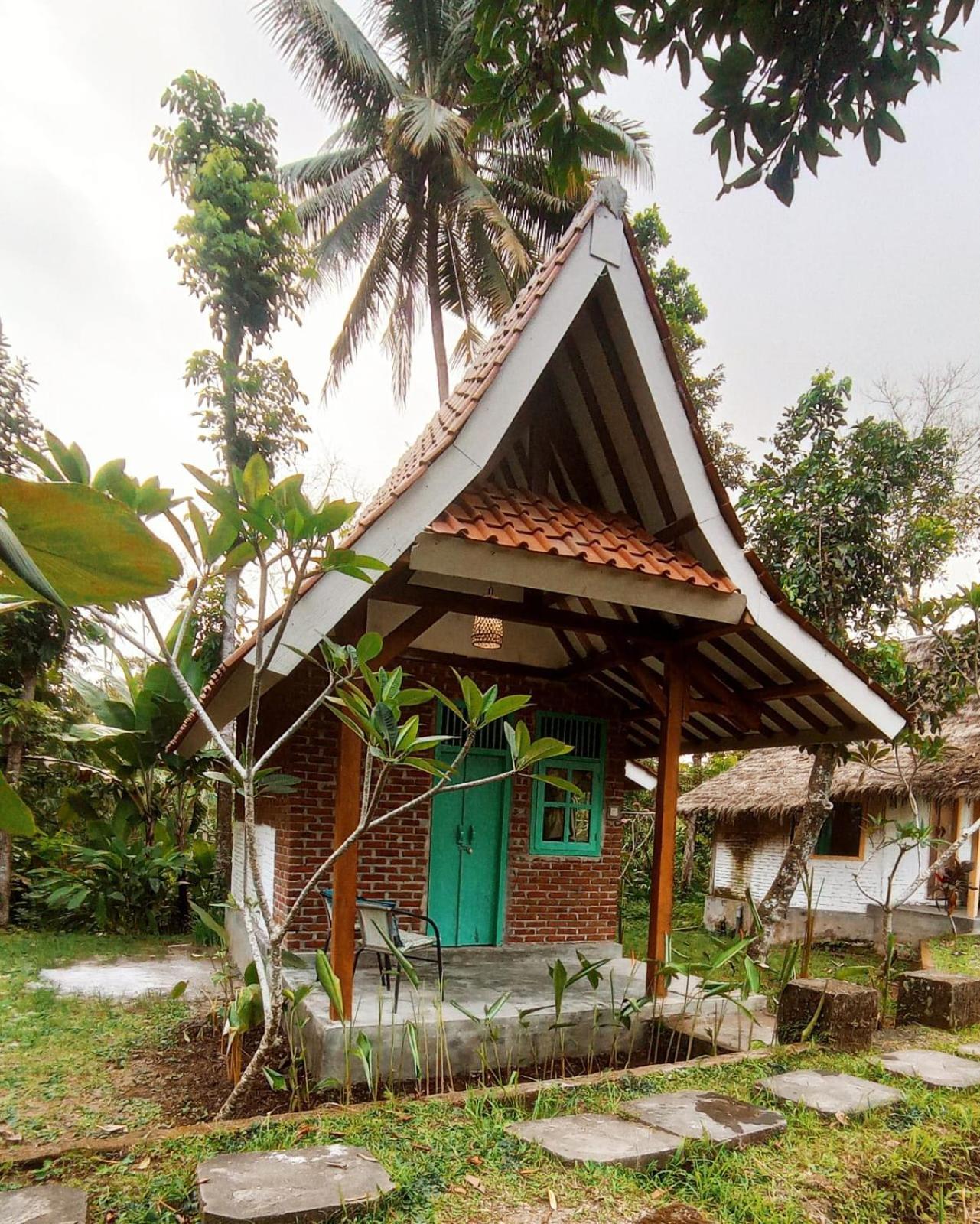 Hakiki Inn Bungalows Tetebatu Ngoại thất bức ảnh